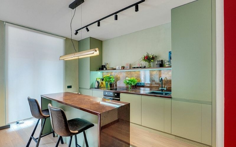 Phòng bếp hiện đại, tươi mới và nhẹ nhàng hơn khi sơn màu xanh rêu