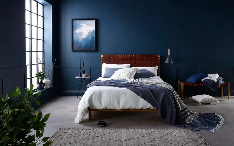 Sơn phòng ngủ màu xanh ghi mang đến vẻ đẹp thanh lịch, dễ ngủ