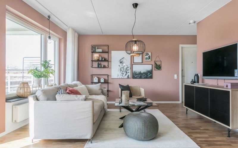 Phòng khách hiện đại, dịu dàng hơn với màu sơn hồng pastel