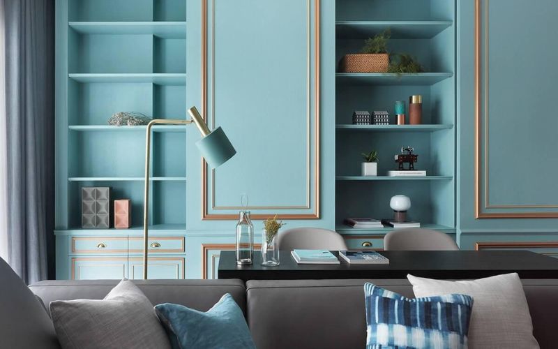 Phòng làm việc màu xanh ngọc sang trọng, tinh tế