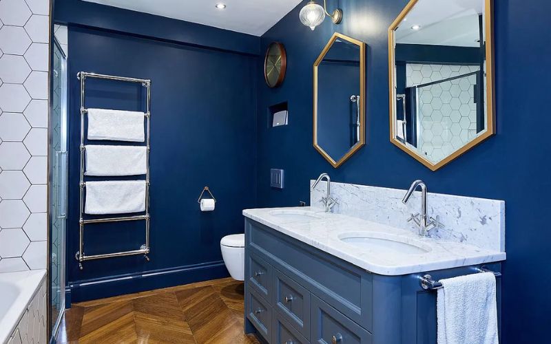 Phòng tắm sơn màu xanh nước biển hiện đại Phòng tắm sơn màu xanh nước biển hiện đại