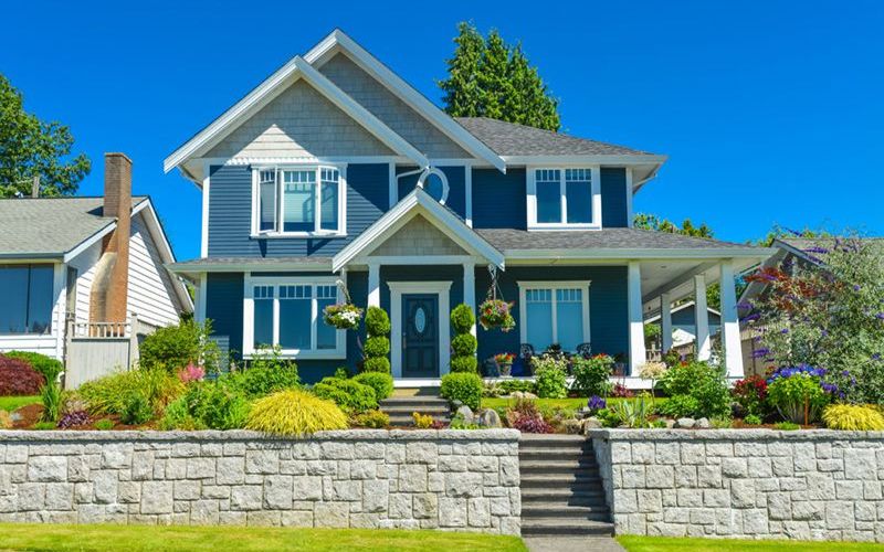 Sơn nhà màu xanh nước biển tạo cảm giác gần gũi thiên nhiên Nhà màu xanh nước biển tạo cảm giác gần gũi thiên nhiên