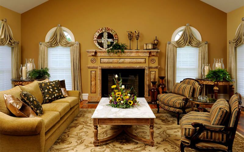 Phòng khách cổ điển sơn màu vàng đồng sang trọng Phòng khách cổ điển sơn màu vàng đồng sang trọng