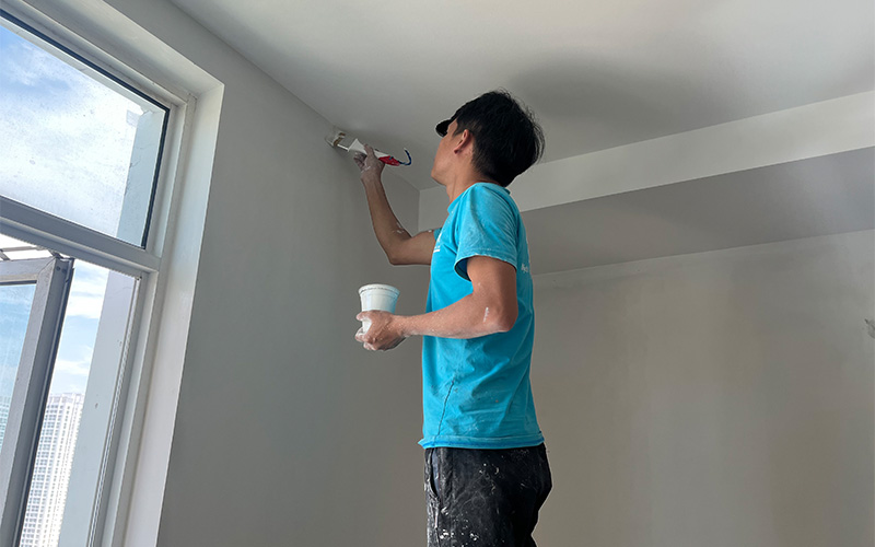 Chi phí sơn nhà 100m2 cho nhà cũ