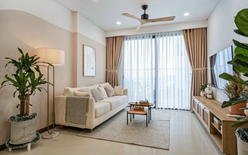 Mẫu thiết kế trần thạch cao quạt trần đơn giản cho không gian phòng khách