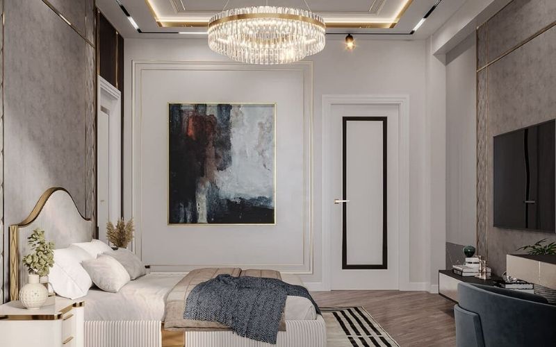Phòng ngủ vợ chồng sang trọng thiết kế trần thạch cao kết hợp đèn chùm độc đáo