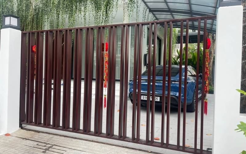 Làm cổng sắt chuyên nghiệp có độ bền cao
