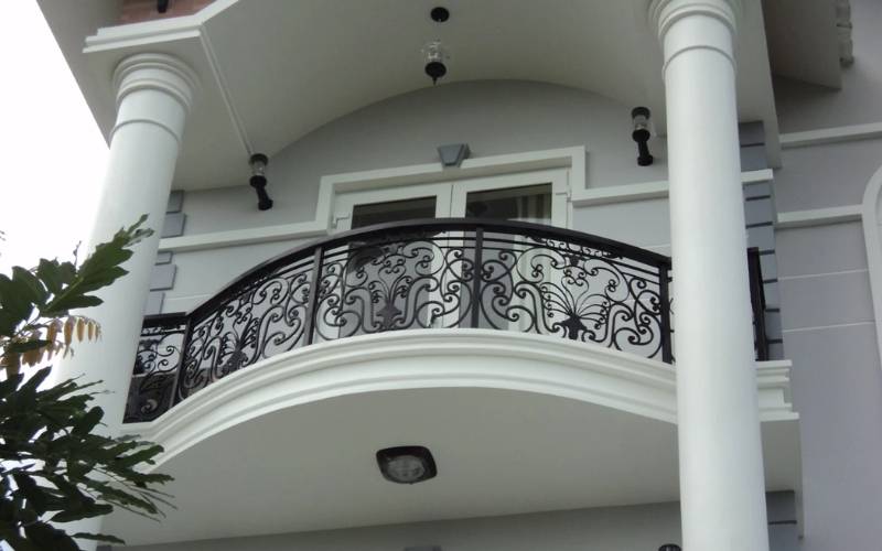 Mẫu lan can phù hợp cho kiến trúc nhà kiểu Châu Âu cổ điển