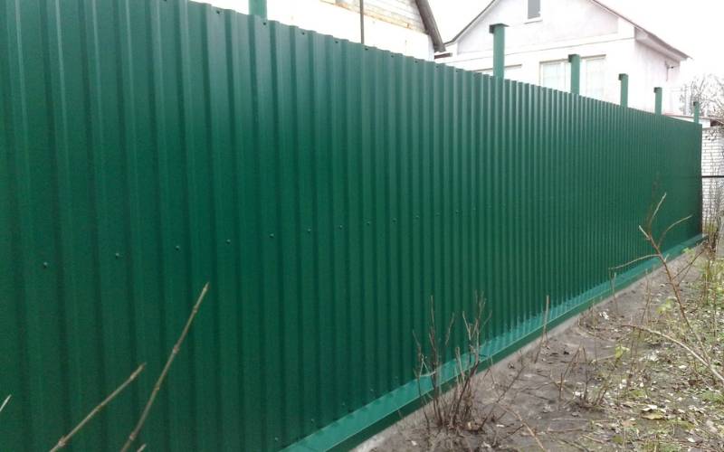 Mẫu hàng rào quây tôn dùng cho công trình