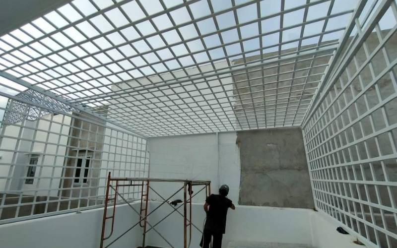 Hoàn thiện thi công khung sắt cho khu vực tầng thượng