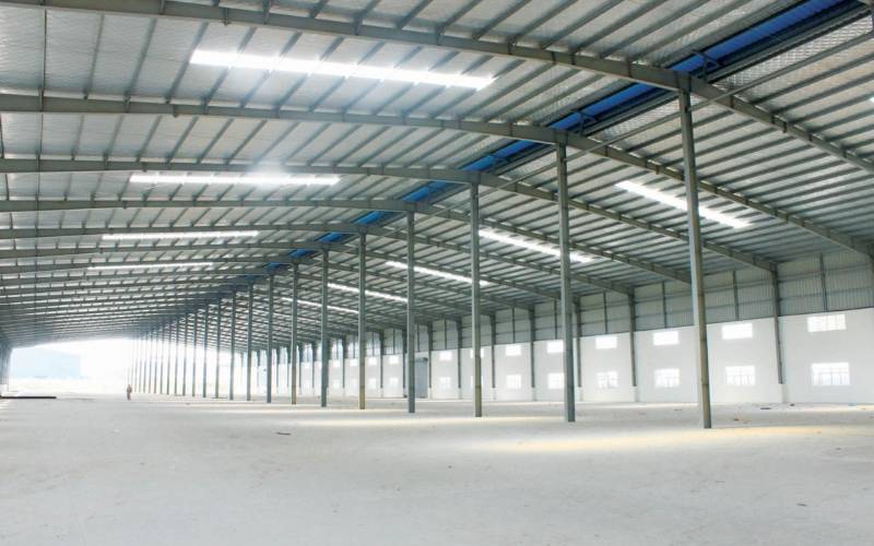 Tôn lấy sáng giúp doanh nghiệp tiết kiệm lượng điện năng tiêu thụ