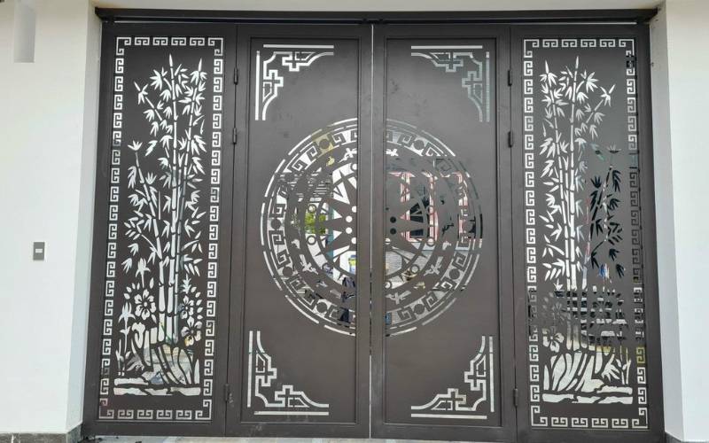 Báo giá làm cửa sắt uy tín tại TPHCM